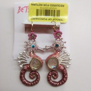 Betsey Johnson Jewelry - Betsey Johnson New Magenta Seahorse Earrings Betsey Johnson Jewelry - Betsey Johnson New Magenta Seahorse Earrings